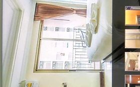 March Hotel